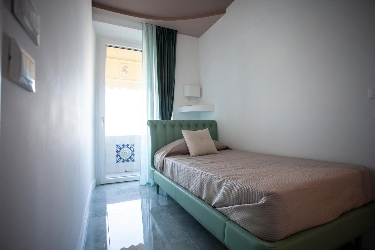 מלון אנזיו Cavalieri D'Oro Luxury House מראה חיצוני תמונה